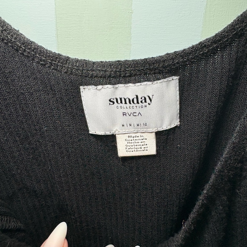 RVCA Black Women's Crop Top - Picture 2 of 3